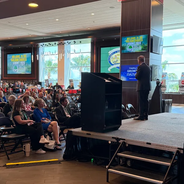 David Lee Jensen presenting “Creating a Growth Culture” at the Building Success Summit 2025